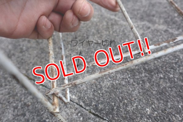 画像10: dp-240911-70 Unknown "TAKE AN Eagle PLAYBALL HOME" Wire Rack