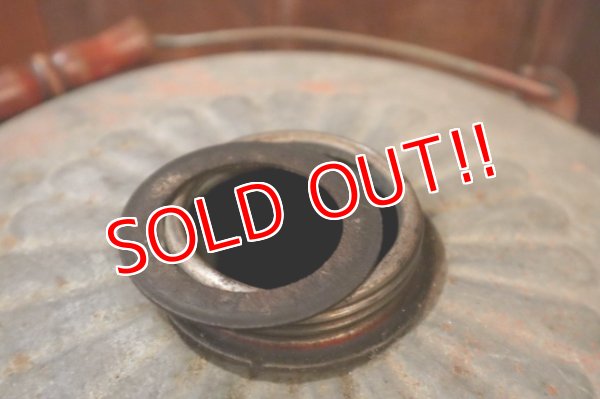 画像9: dp-240908-06 1950's-1960's GASOLINE CAN