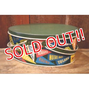画像: dp-250205-94 THE OHIO ART CO. 1950's-1960's COLLEGE PENNANTS TIN BOX