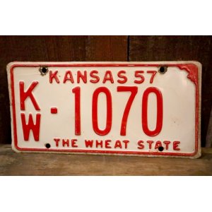 画像: dp-250205-21 License Plate 1957 KANSAS "KW-1070"