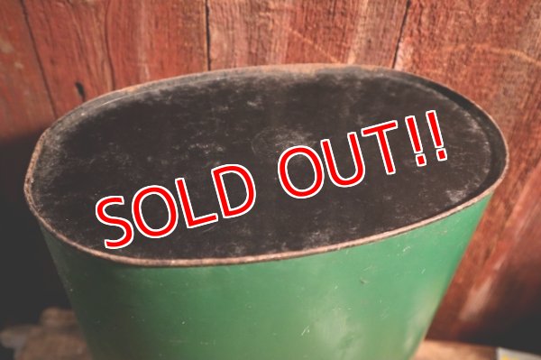 画像10: dp-250404-09 WEIBRO CORP 1970's Sports Themed Metal Trash Can 