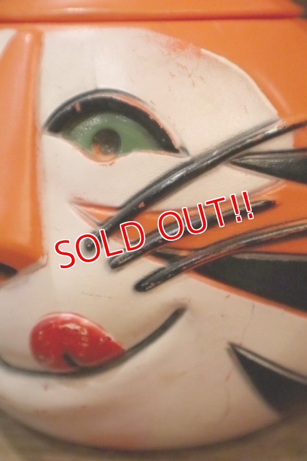 画像3: ct-250319-48 Kellogg's / Tony the Tiger 1960's Plastic Cookie jar