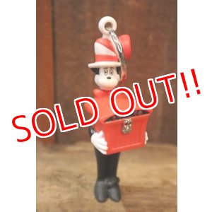 画像: ct-250205-01 The Cat in the Hat / BURGER KING 2003 KID'S CLUB TOY Key Chain