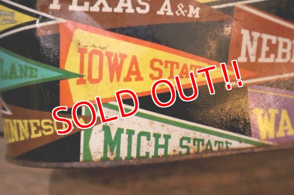 画像5: dp-250404-02 Decoware 1950's-1960's COLLEGE PENNANTS TIN BOX