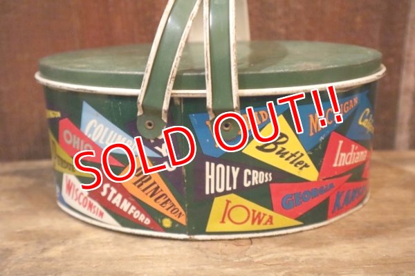 画像2: dp-250404-01 THE OHIO ART CO. 1950's-1960's COLLEGE PENNANTS TIN BOX