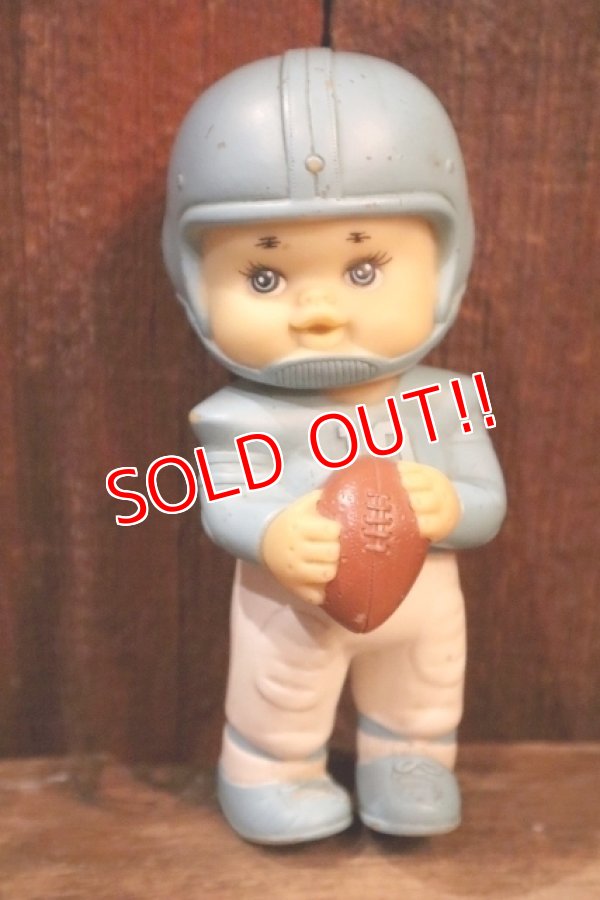 画像1: ct-250205-30 IWAI INDUSTRIAL 1971 FOOTBALL PLAYER SQUEAKY DOLL