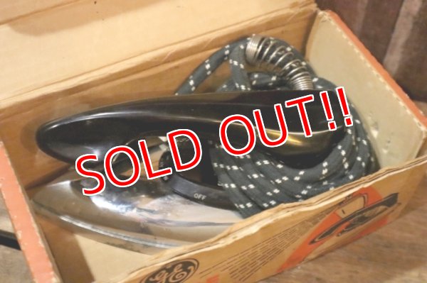 画像13: dp-250320-25 GENERAL ELECTRIC 1960's PORTABLE SPRAY SYSTEM AND DRY IRON