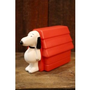 画像: ct-110309-11 Snoopy and Doghouse / AVON 1970's Non-Tear Shampoo Bottle