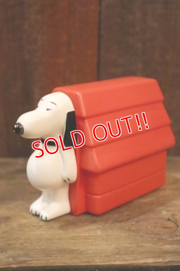 画像1: ct-110309-11 Snoopy and Doghouse / AVON 1970's Non-Tear Shampoo Bottle