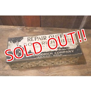 画像: dp-250531-02 GOODRICH TIRES 1920's-1930's REPAIR OUTFIT TIN CASE