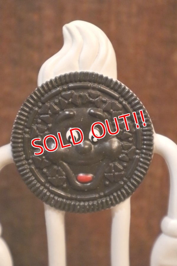 画像2: ct-250618-04 Nabisco OREO 1990's Dairy Queen Novelty Bendable Figure