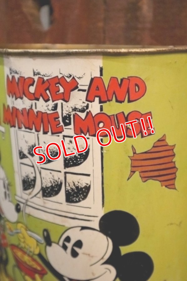 画像8: ct-250618-01 Mickey Mouse & Minnie Mouse / CHEINCO 1970's Tin Trash Box