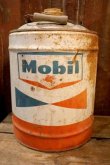 画像3: dp-250618-59 Mobil / 1960's 5 U.S. GALLONS CAN