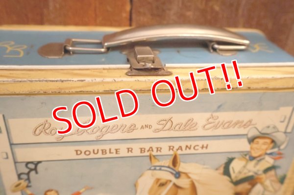 画像4: ct-250618-07 Roy Rogers and Dale Evans / American Thermos 1952 Metal Lunch Box