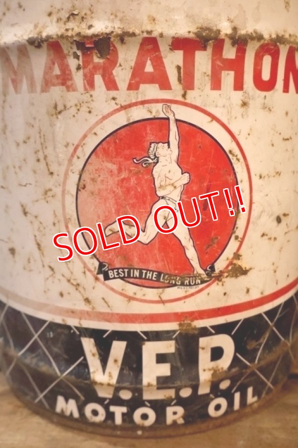 画像2: dp-250618-69 MARATHON V.E.P. 1960's 5 U.S. GALLONS MOTOR OIL CAN