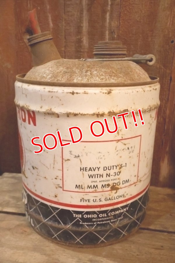 画像6: dp-250618-69 MARATHON V.E.P. 1960's 5 U.S. GALLONS MOTOR OIL CAN
