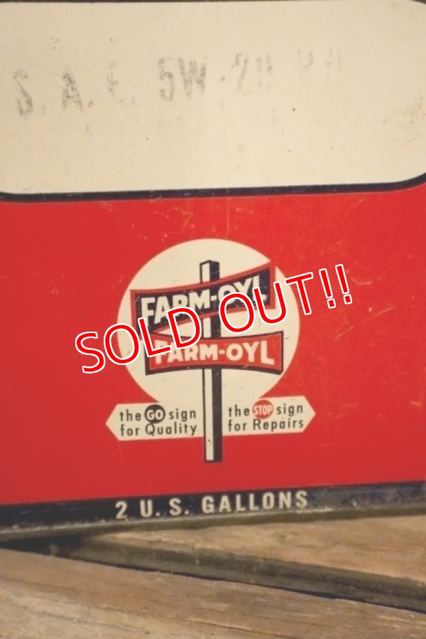 画像2: dp-250618-28 THE FARM-OYL COMPANY 2 U.S.GALLONS MOTOR OIL CAN