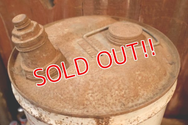 画像8: dp-250618-71 TEXACO 1960's 5 U.S. GALLONS OIL CAN