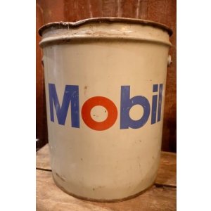 画像: dp-250618-60 Mobil 1980's 5 U.S. GALLONS CAN