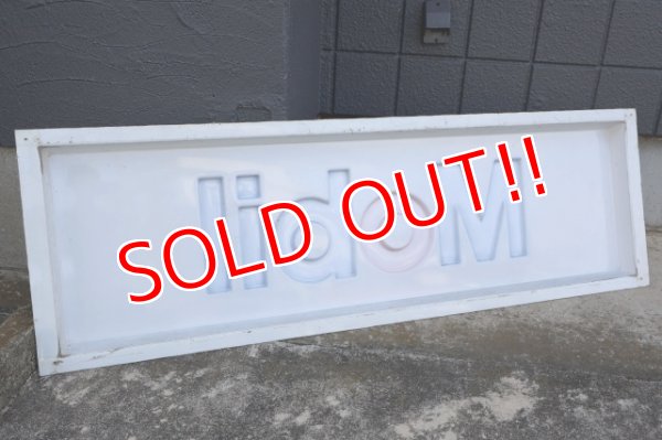 画像11: dp-250618-08 【※店頭ピックのみ】Mobil 1990's Embossed Gas Station Sign