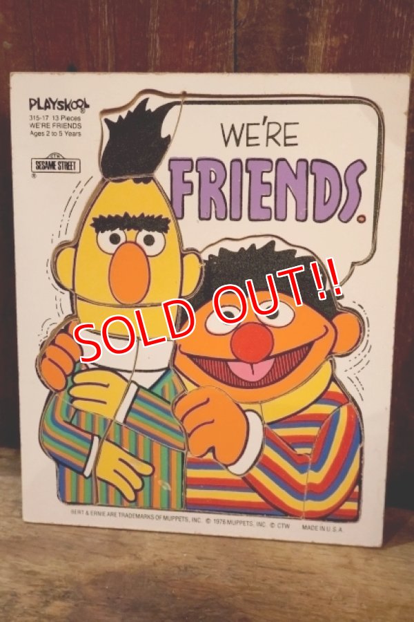 画像1: ct-250802-31 Bert & Ernie / Playskool 1970's Wood Frame Tray Puzzle