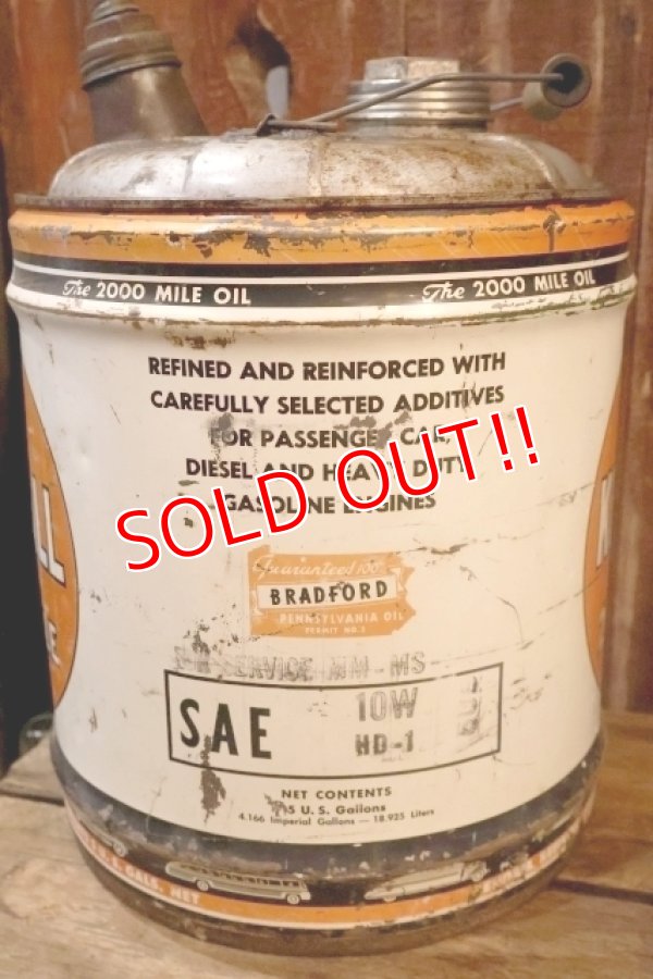 画像4: dp-251008-79 KENDALL 1950's  The 2000 MILE OIL 5 U.S. GALLONS MOTOR OIL CAN