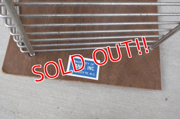 画像12: dp-251008-24 LANCE / 1970's Store Display Wire Rack