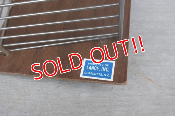 画像12: dp-251008-25 LANCE / 1970's Store Display Wire Rack