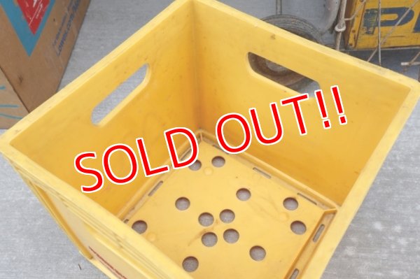 画像10: dp-251010-01 McDonald's 1960's-1970's Plastic Milk Crate