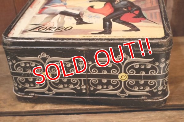 画像9: ct-251105-19 The Mask of Zorro / ALADDIN 1958 Metal Lunch Box w/ Bottle