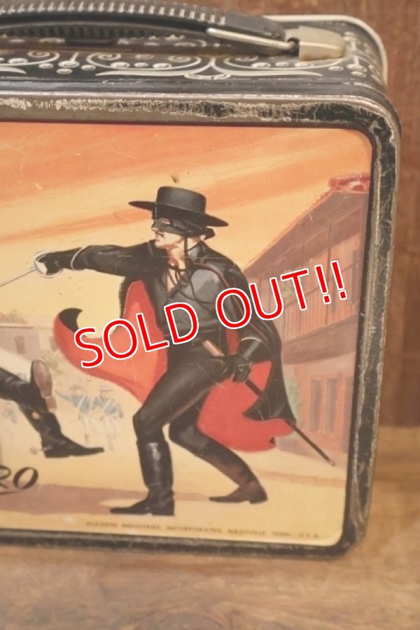 画像4: ct-251105-19 The Mask of Zorro / ALADDIN 1958 Metal Lunch Box w/ Bottle