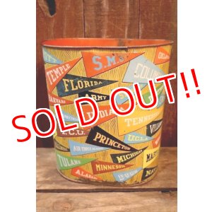 画像: dp-251201-03 CHEINCO 1950's College Pennant Trash Can