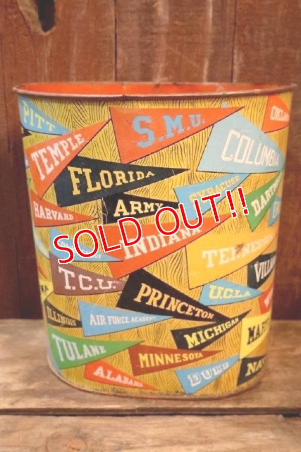 画像2: dp-251201-03 CHEINCO 1950's College Pennant Trash Can