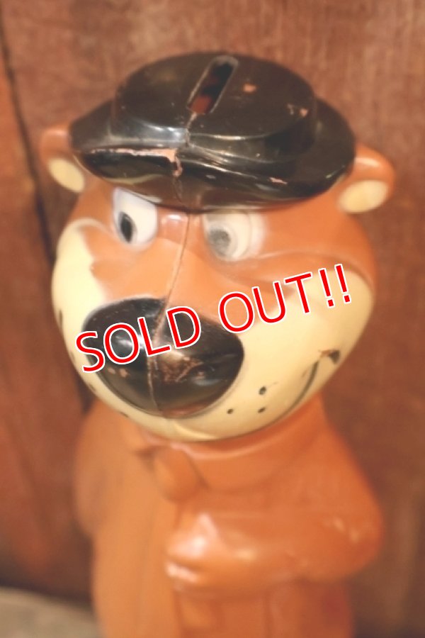画像2: ct-251201-23 Yogi Bear / Knickerbokcer 1960's Plastic Coin Bank