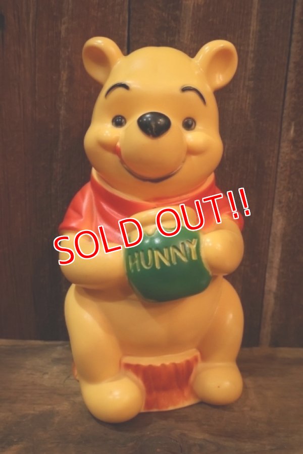 画像1: ct-251105-60 Winnie the Pooh / PLAY PAL PLASTIC 1970's Plastic Coin Bank