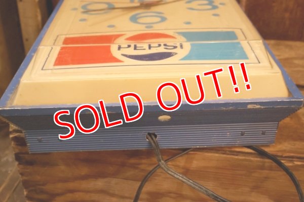 画像18: dp-260204-04 PEPSI 1970's-1980's Lighted Wall Clock