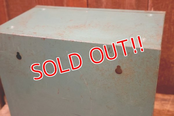 画像16: dp-260204-54 EVEREADY / 1950's-1960's Miniature LAMPS Metal Cabinet