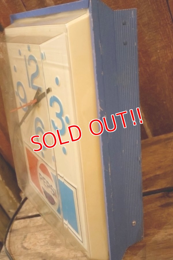 画像14: dp-260204-04 PEPSI 1970's-1980's Lighted Wall Clock