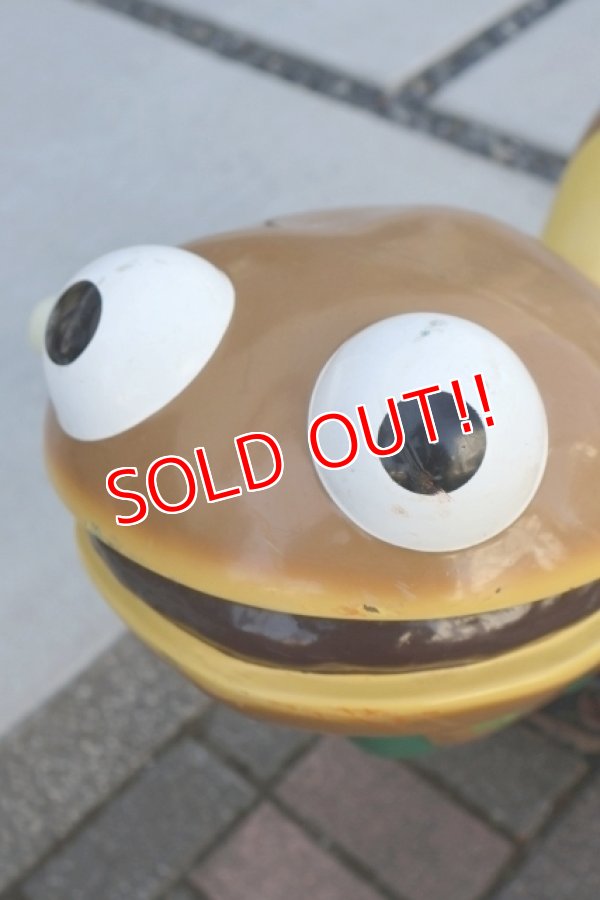画像2: ct-260204-01 McDonald's Playland 1970's Setmakers Ride-on Seat "Hamburger"