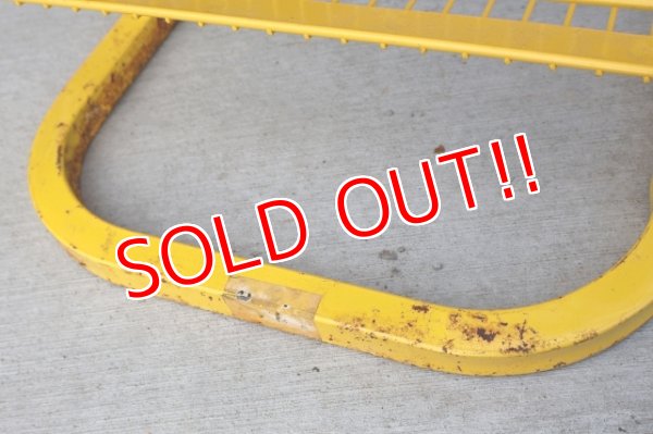 画像10: dp-260204-30 PLANTERS / MR.PEANUT 1980's〜"MUNCH 'N GO" METAL RACK