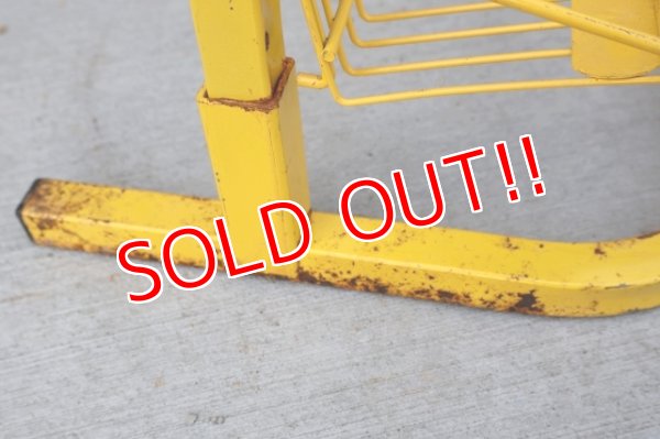 画像9: dp-260204-30 PLANTERS / MR.PEANUT 1980's〜"MUNCH 'N GO" METAL RACK