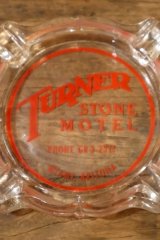 画像: dp-260204-60 TURNER STONE MOTEL VINTAGE GLASS ASHTRAY