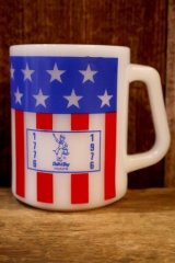 画像: dp-251201-24 Dutch Boy PAINTS / FEDERAL 1976 Milk Glass Mug