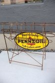 画像14: dp-260417-08 PENNZOIL 1970's ONE U.S. QUART OIL CAN DISPLAY RACK