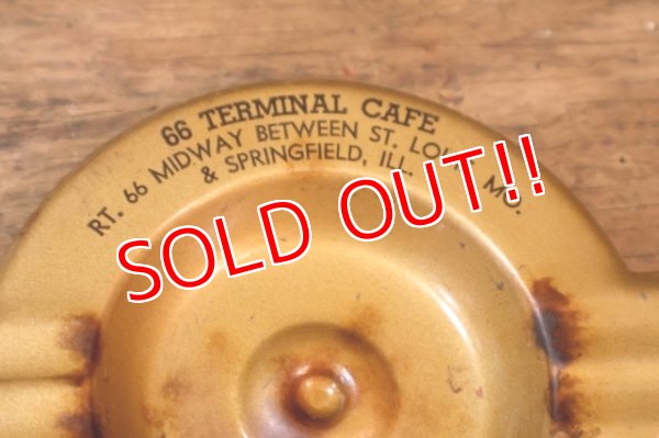 画像2: dp-260204-60 1950's Metal Ashtray "66 TERMINAL CAFE"