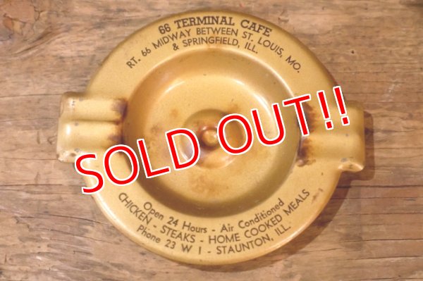 画像1: dp-260204-60 1950's Metal Ashtray "66 TERMINAL CAFE"