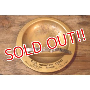 画像: dp-260204-60 1950's Metal Ashtray "BLUE MOUNTAIN LODGE"