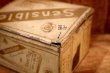 画像8: dp-260501-30 LARUS & BRO. CO. 1940's Sensible Sliced Plug TIN CAN