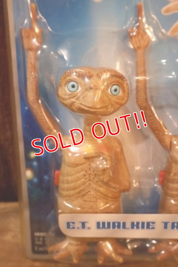画像2: ct-260322-03 E.T. / COLUMBIA 2002 TOYS “Я” US Exclusively E.T. WALKIE TALKIES