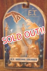 画像: ct-260322-03 E.T. / COLUMBIA 2002 TOYS “Я” US Exclusively E.T. WALKIE TALKIES
